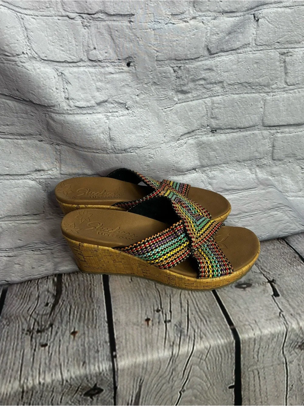 Skechers Beverlee Thick Rainbow Strappy Wedge Sandals Womens Sz 7 Woven Cork EUC
